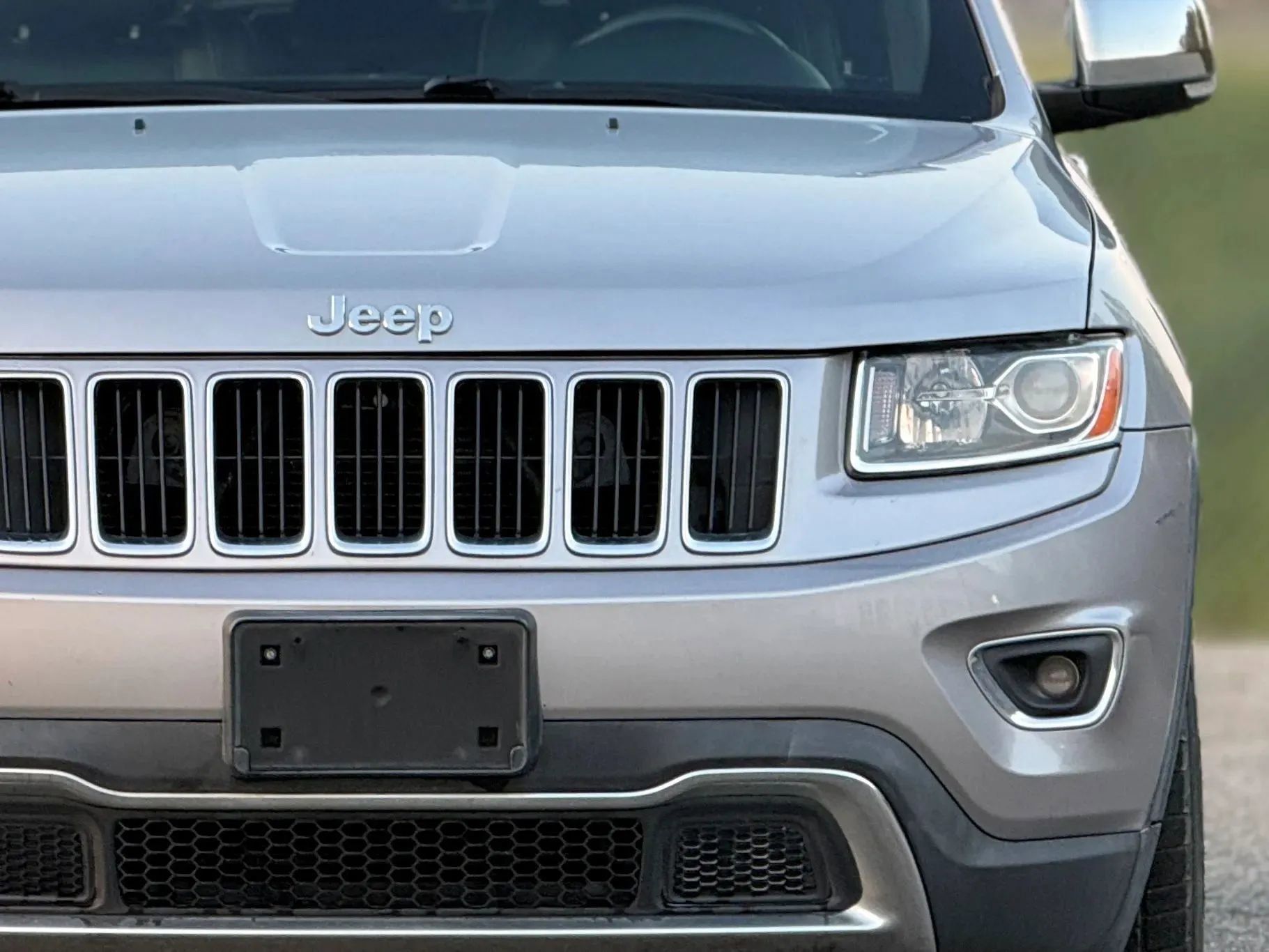 Used 2014 Jeep Grand Cherokee Limited w/ Trailer Tow Group IV image 12