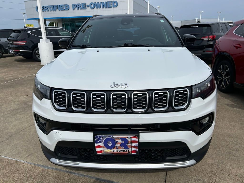 Used 2025 Jeep Compass Limited AWD/4WD image 15