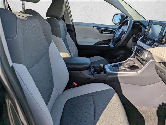 Used 2021 Toyota RAV4 XLE image 27