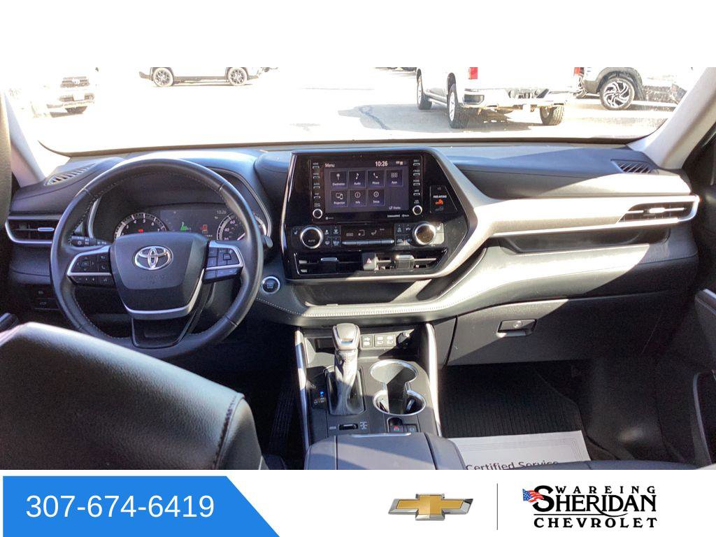 Used 2022 Toyota Highlander XLE image 9