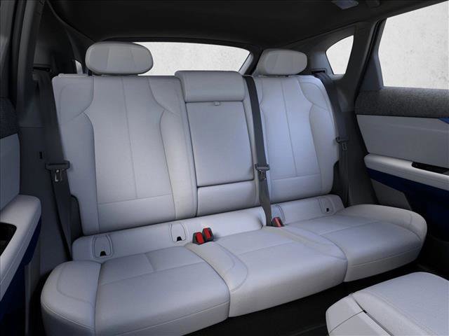 New 2026 Cadillac Optiq Luxury 1 image 17