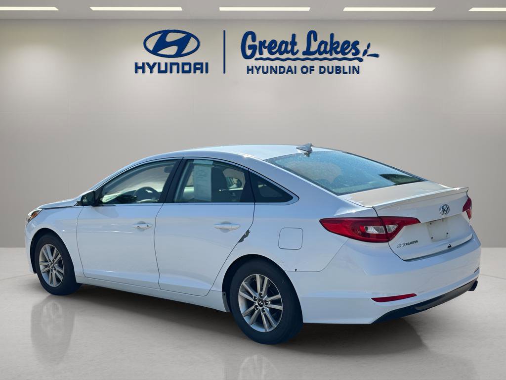 Used 2017 Hyundai Sonata SE image 3