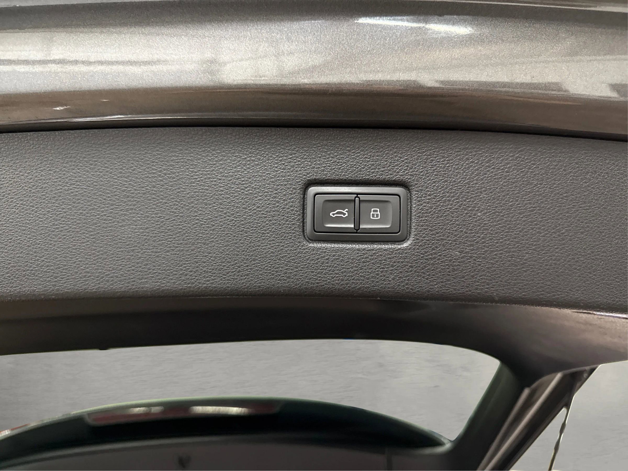 Used 2018 Audi Q7 3.0T Prestige w/ Prestige Package image 21