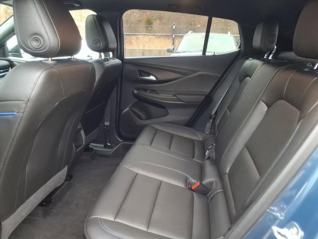 Used 2024 Buick Envista Sport Touring w/ Convenience I Package image 17