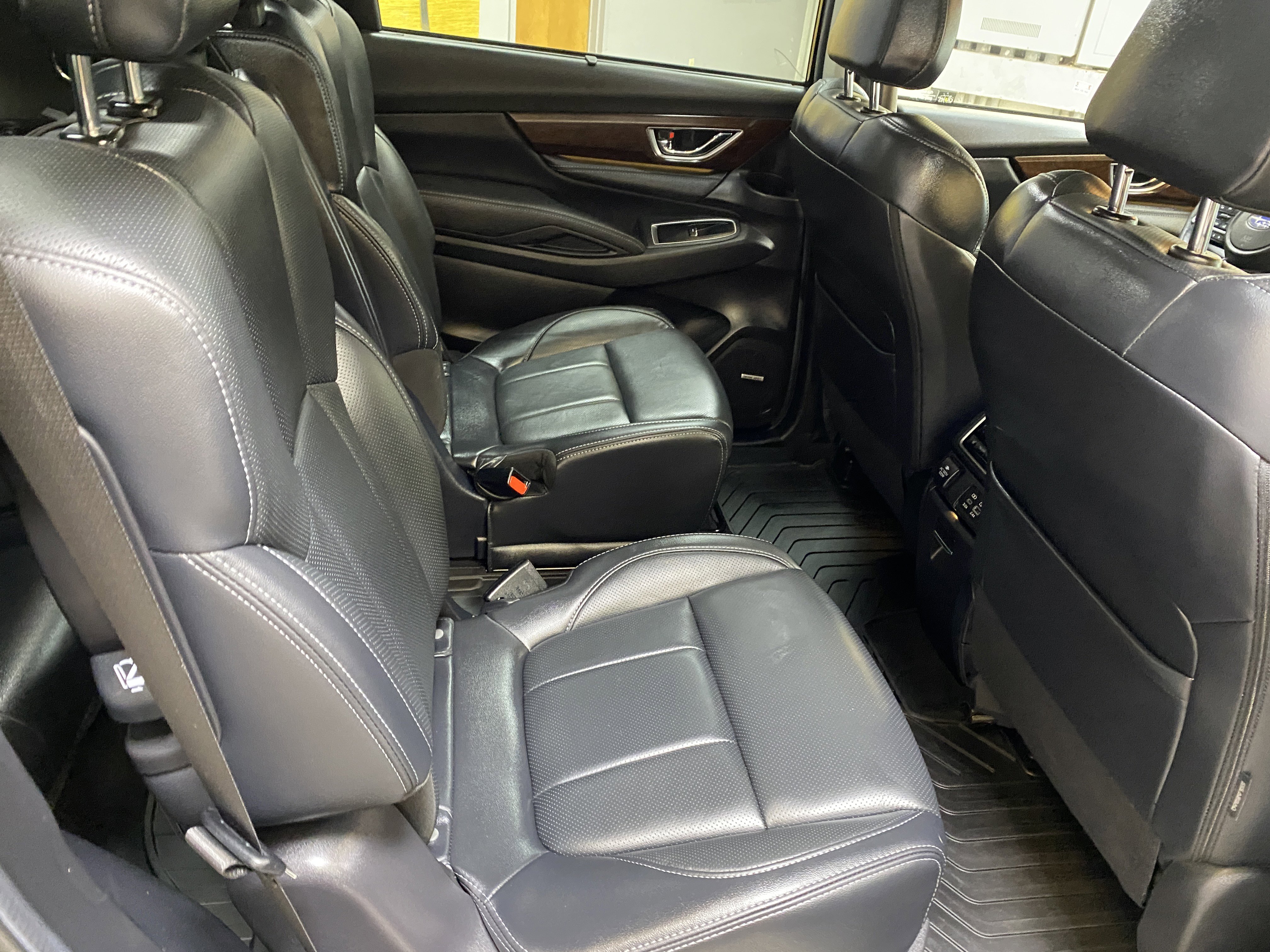 Used 2024 Subaru Ascent Touring w/ Popular Package #2 image 28