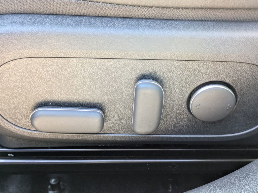 New 2026 Hyundai Kona Limited FWD image 21