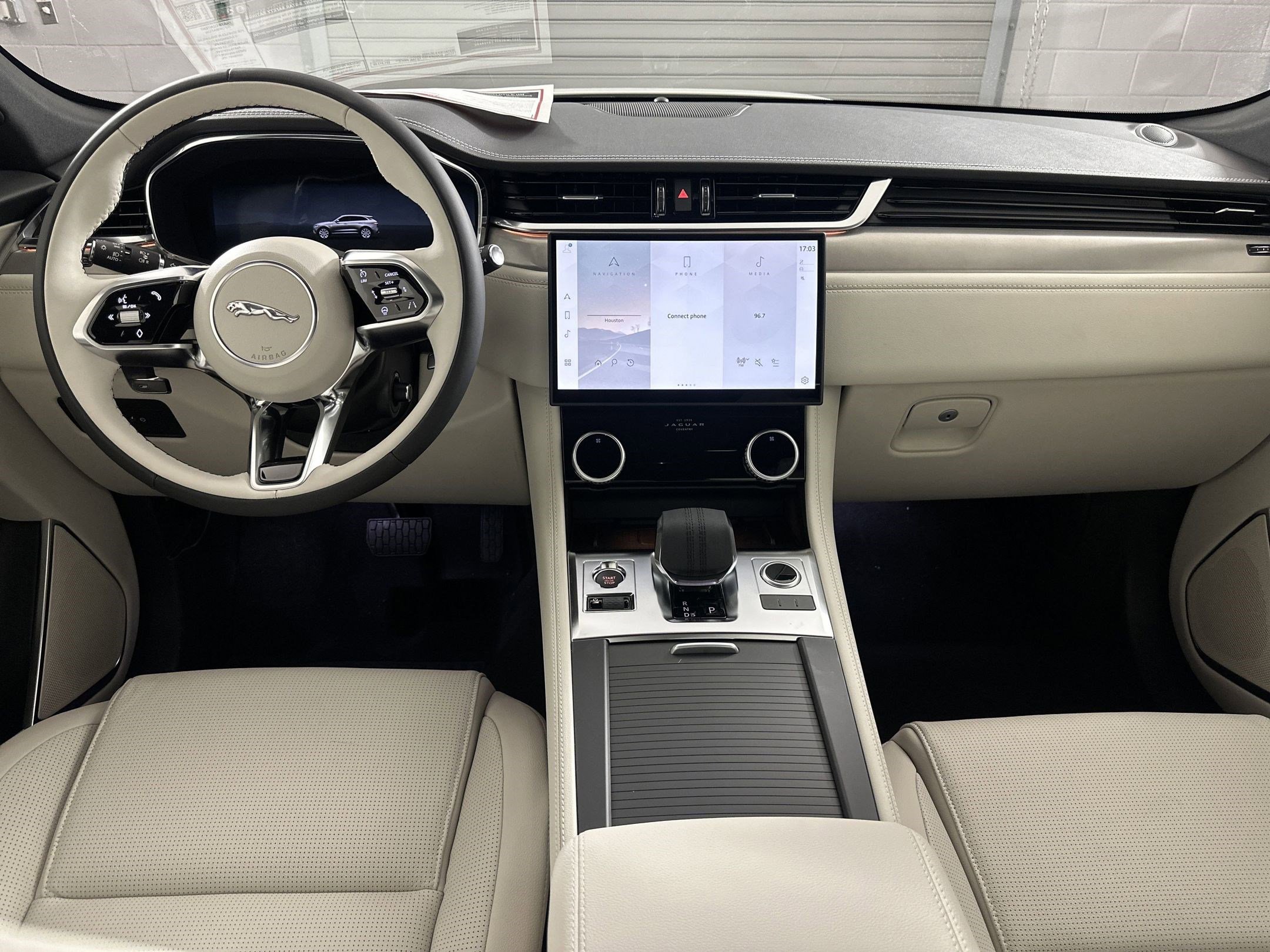 Used 2026 Jaguar F-PACE R-Dynamic S image 13