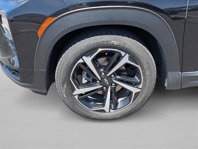Used 2021 Chevrolet TrailBlazer RS w/ Technology Package FWD image 14