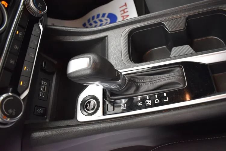 Used 2024 Nissan Sentra SV FWD image 33