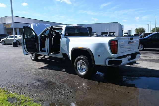 New 2026 GMC Sierra 3500 Denali w/ Denali Reserve Package AWD/4WD image 41