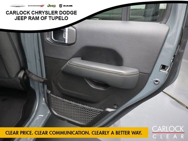 Used 2025 Jeep Wrangler Sahara w/ Safety Group image 32