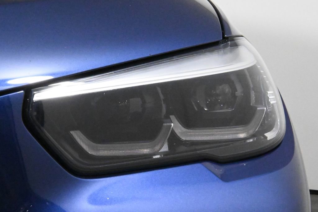 Used 2021 BMW X5 xDrive40i w/ Premium Package 2 image 11