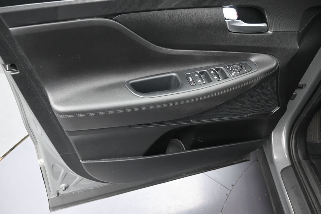 Used 2022 Hyundai Santa Fe SEL w/ Cargo Package FWD image 11