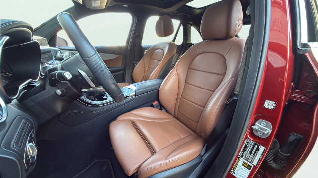 Used 2020 Mercedes-Benz GLC 300 image 13