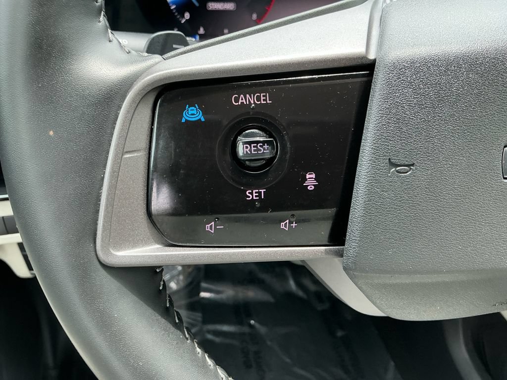Used 2025 Nissan Murano SV AWD/4WD image 21