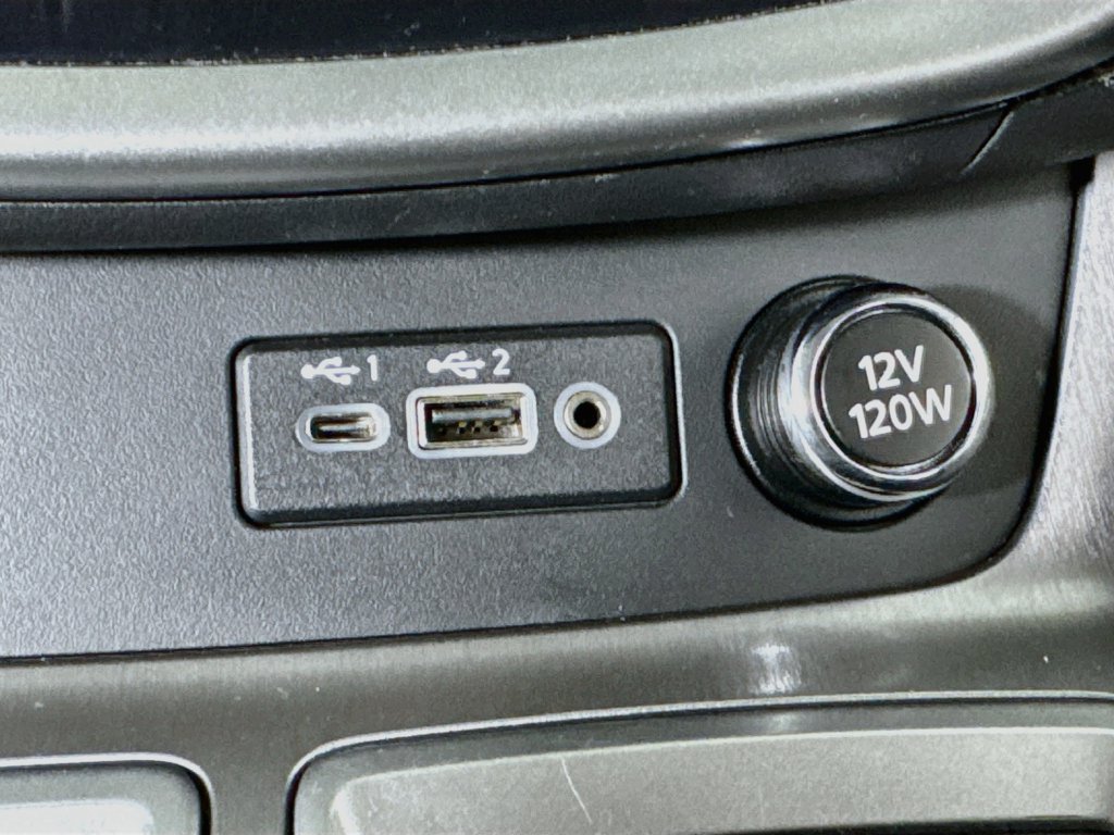 Used 2022 Nissan Murano S FWD image 16