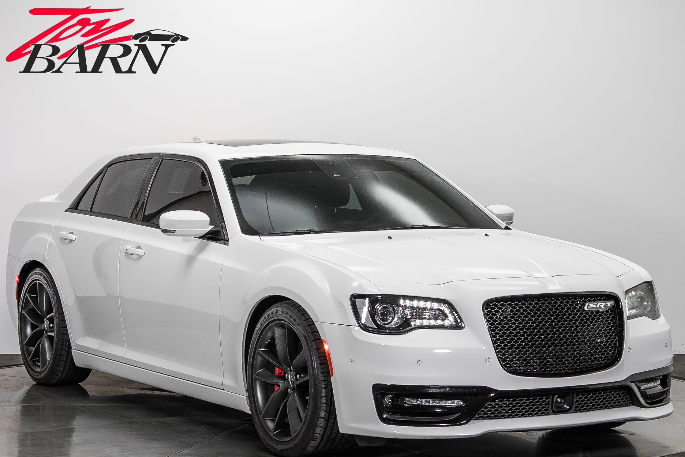 Used 2023 Chrysler 300 C RWD image 7
