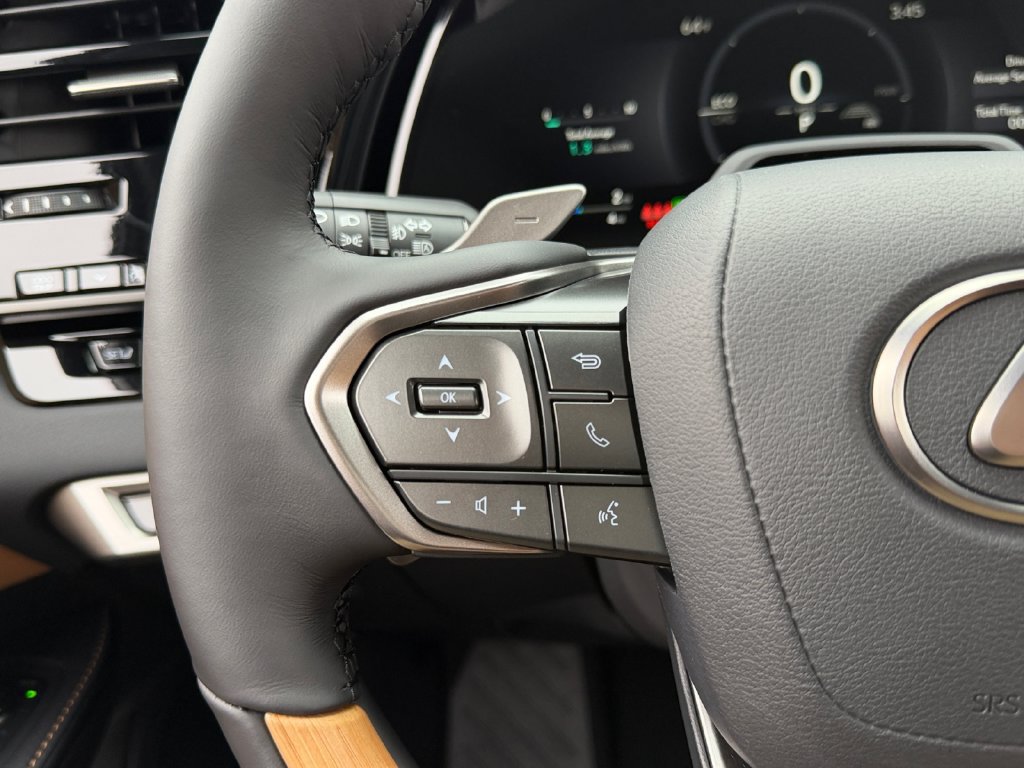 New 2026 Lexus RX 450h AWD w/ Convenience Package image 16