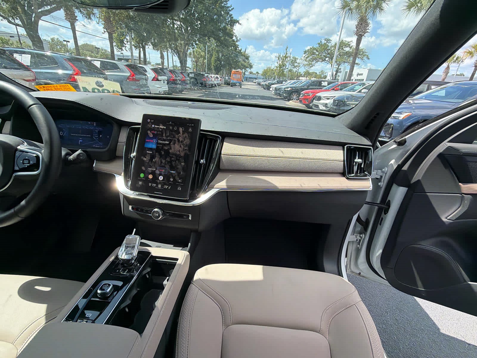 Certified 2026 Volvo XC90 B6 Plus AWD/4WD image 20