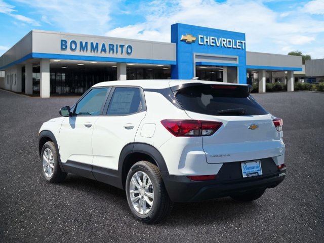 New 2026 Chevrolet TrailBlazer LS w/ LS Convenience Package FWD image 3
