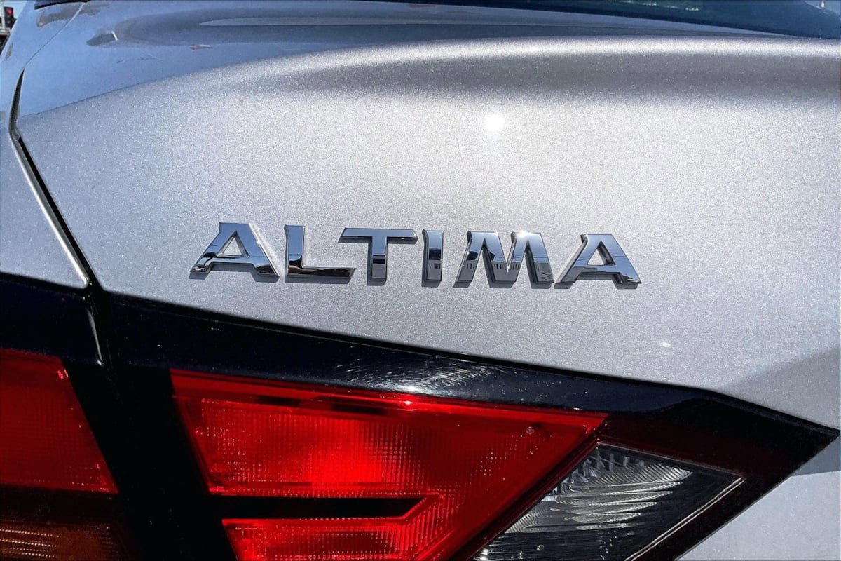 Used 2020 Nissan Altima 2.5 S FWD image 8