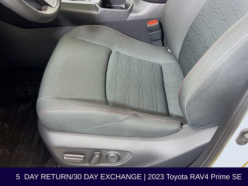 Used 2023 Toyota RAV4 SE w/ Weather & Moonroof Package image 24