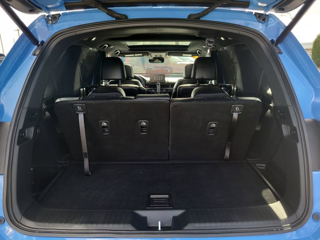 Used 2025 Honda Pilot TrailSport image 8