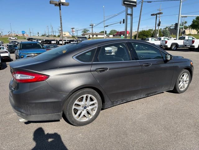 Used 2016 Ford Fusion SE w/ Equipment Group 202A FWD image 5