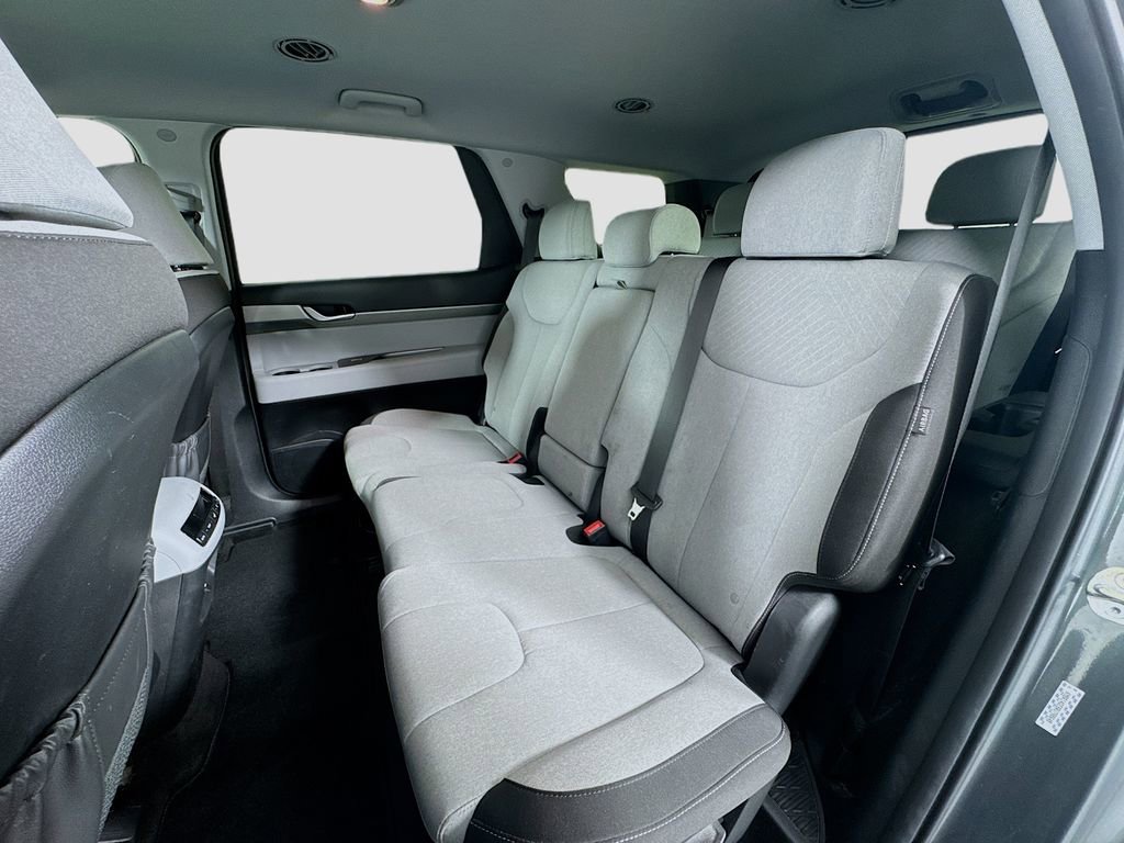 Used 2024 Hyundai Palisade SE FWD image 24