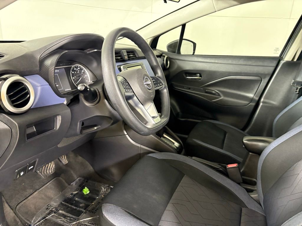 Used 2023 Nissan Versa SV image 21