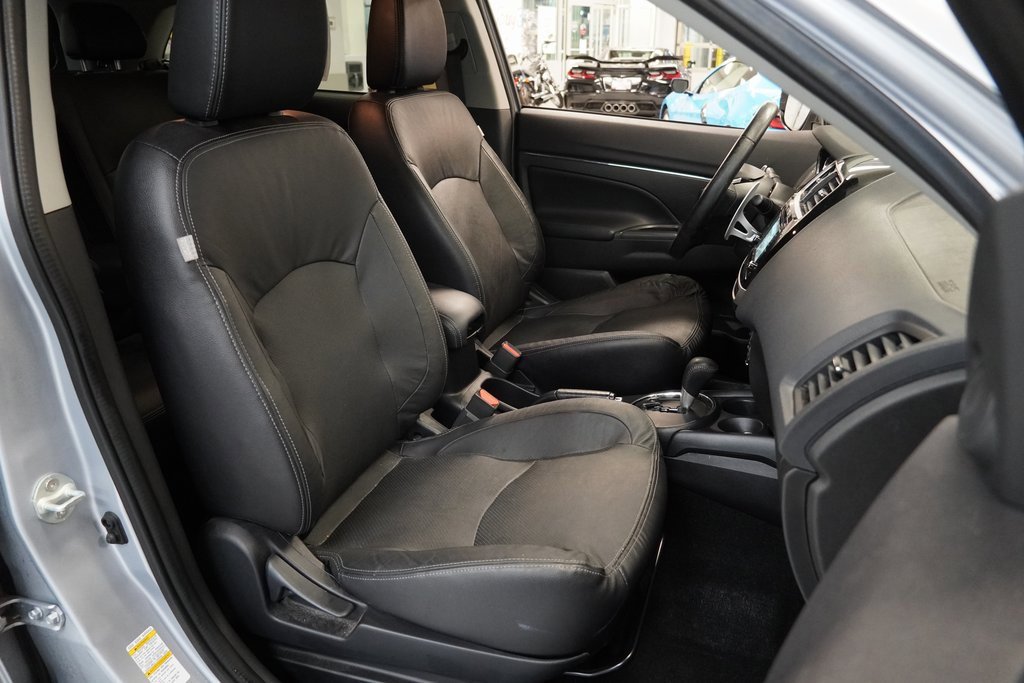 Used 2016 Mitsubishi Outlander Sport SEL image 31