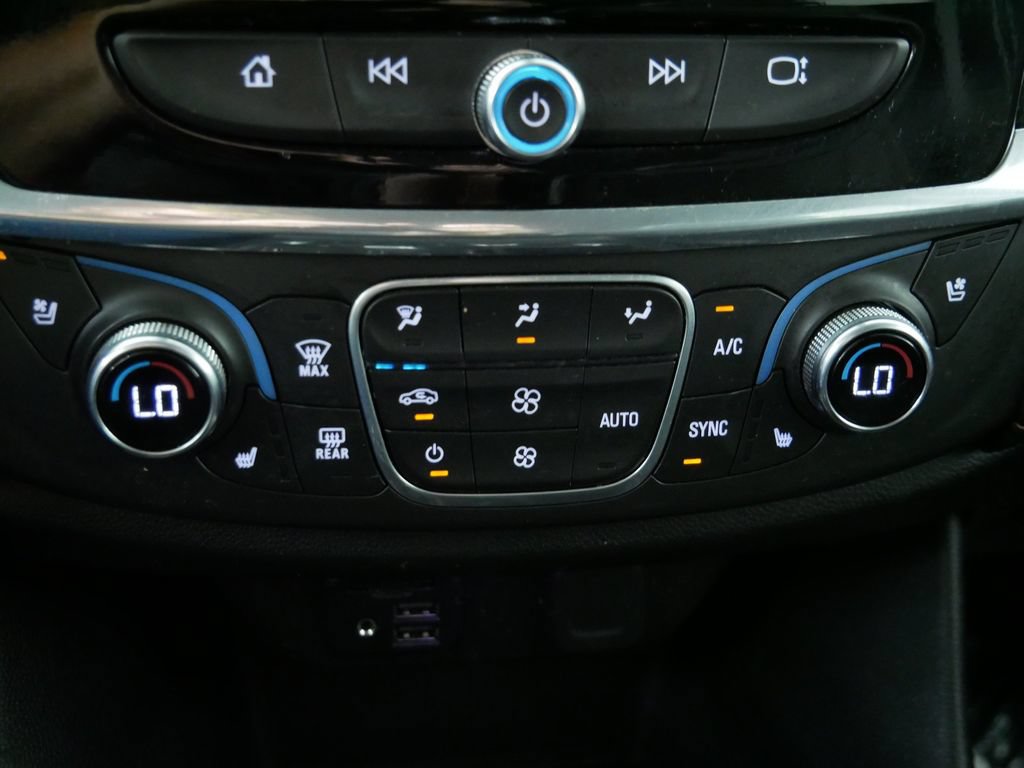 Used 2020 Chevrolet Traverse Premier AWD/4WD image 30