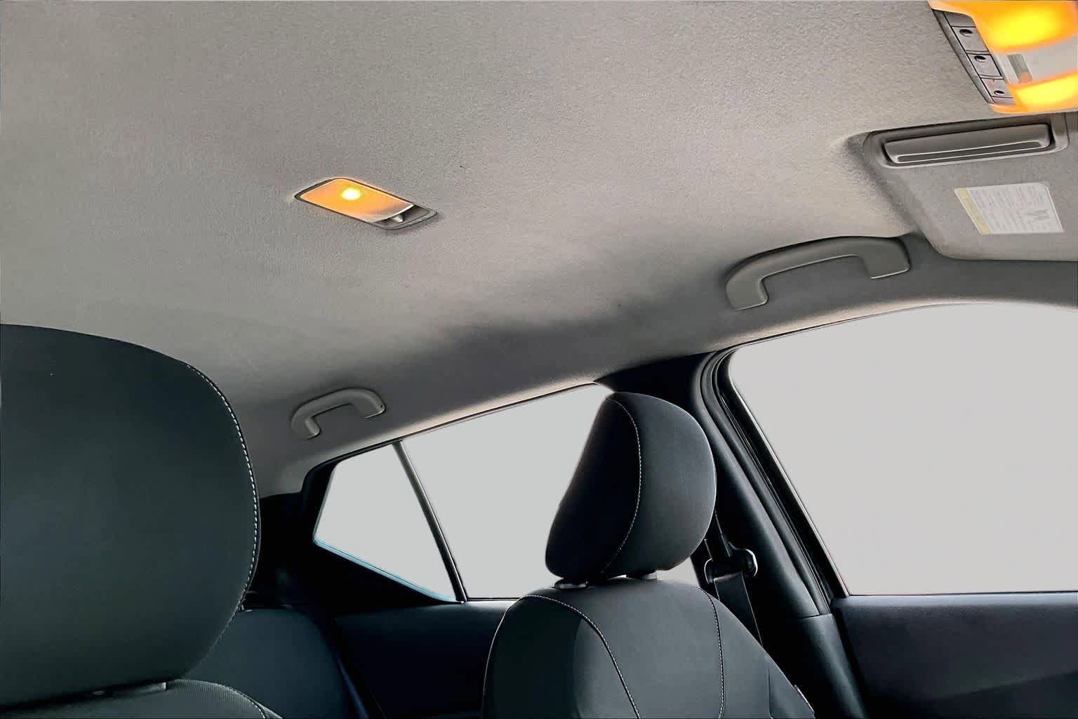 Used 2019 Nissan Kicks S FWD image 14