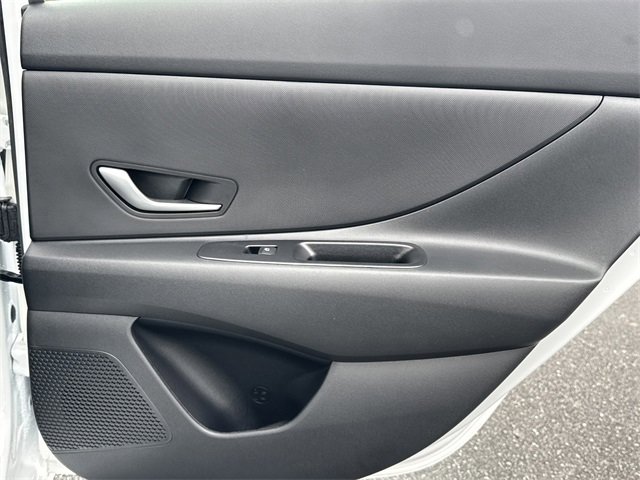 New 2026 Hyundai Elantra Blue image 16