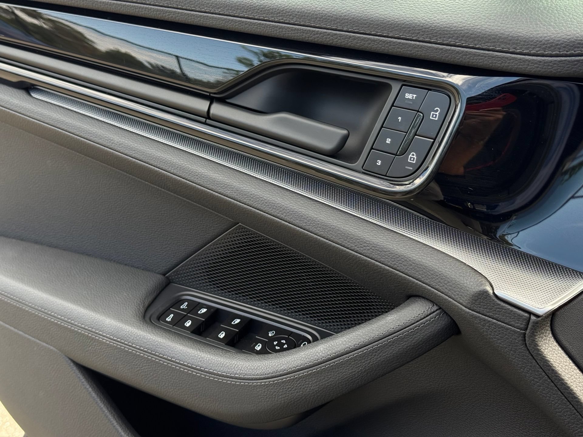 Used 2026 Porsche Panamera image 26
