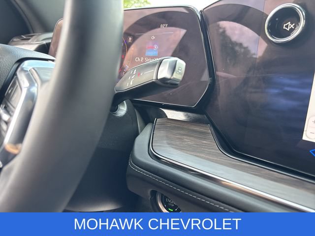 Used 2025 Chevrolet Tahoe LS AWD/4WD image 16