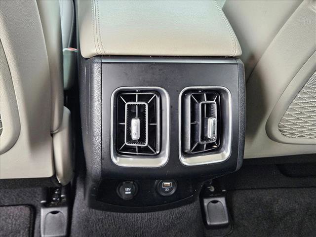 Used 2023 Kia Sorento S w/ Panoramic Sunroof Package FWD image 18