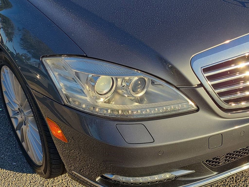 Used 2010 Mercedes-Benz S 550 4MATIC image 16
