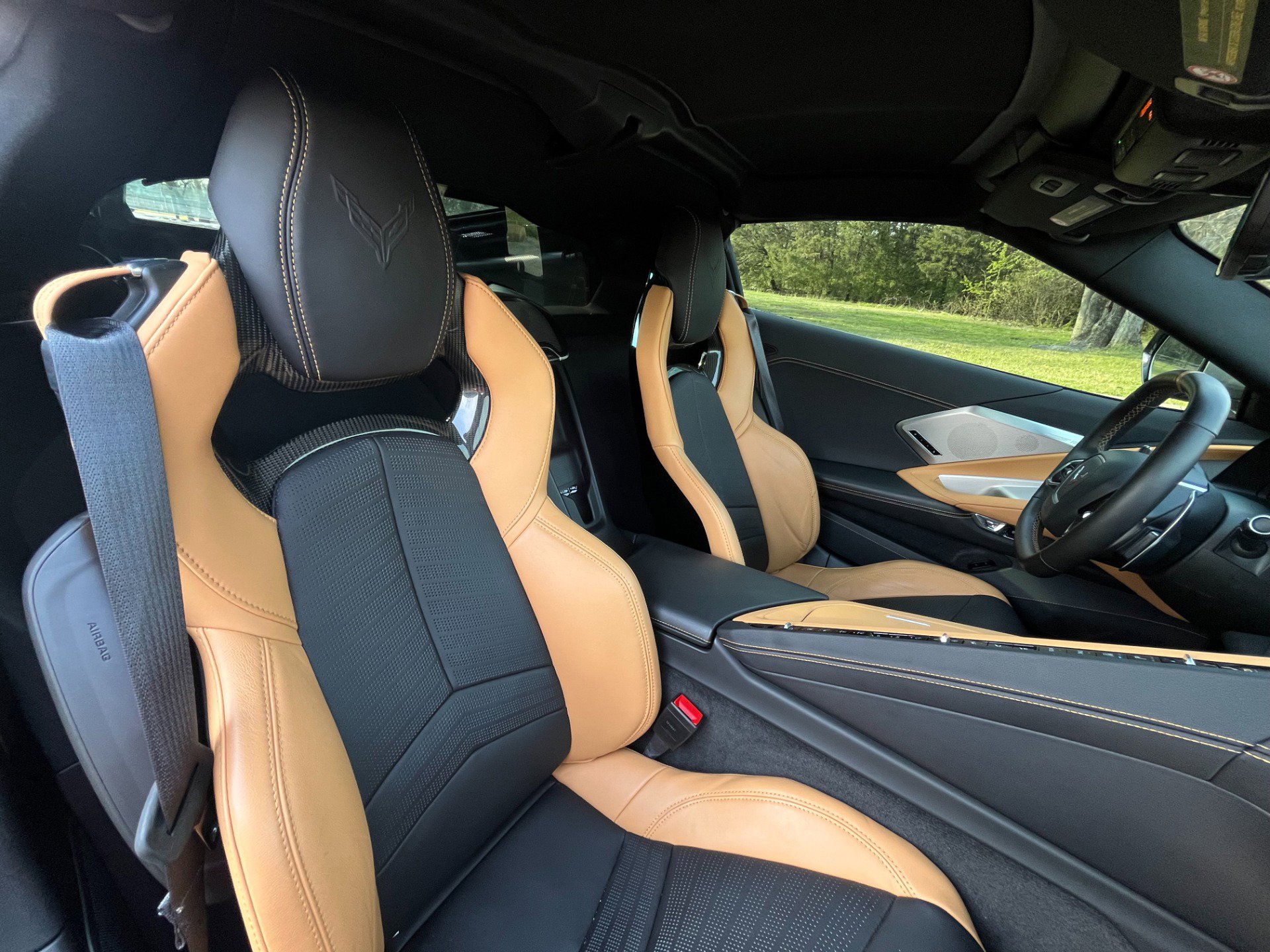 Used 2022 Chevrolet Corvette Stingray Preferred Cpe w/ Z51 Performance Package RWD image 19