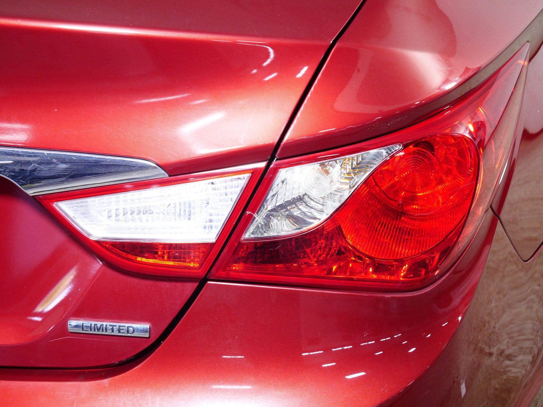 Used 2013 Hyundai Sonata Limited w/ Premium Pkg FWD image 17