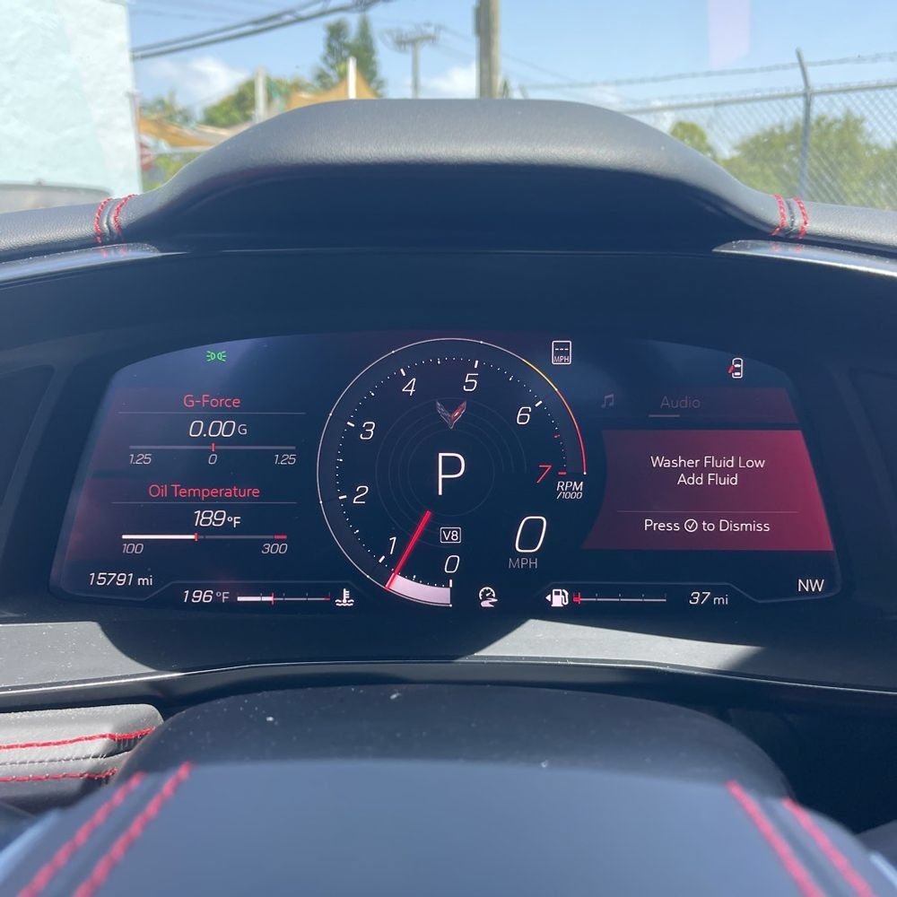Used 2021 Chevrolet Corvette Stingray Premium Conv w/ Z51 Performance Package RWD image 11