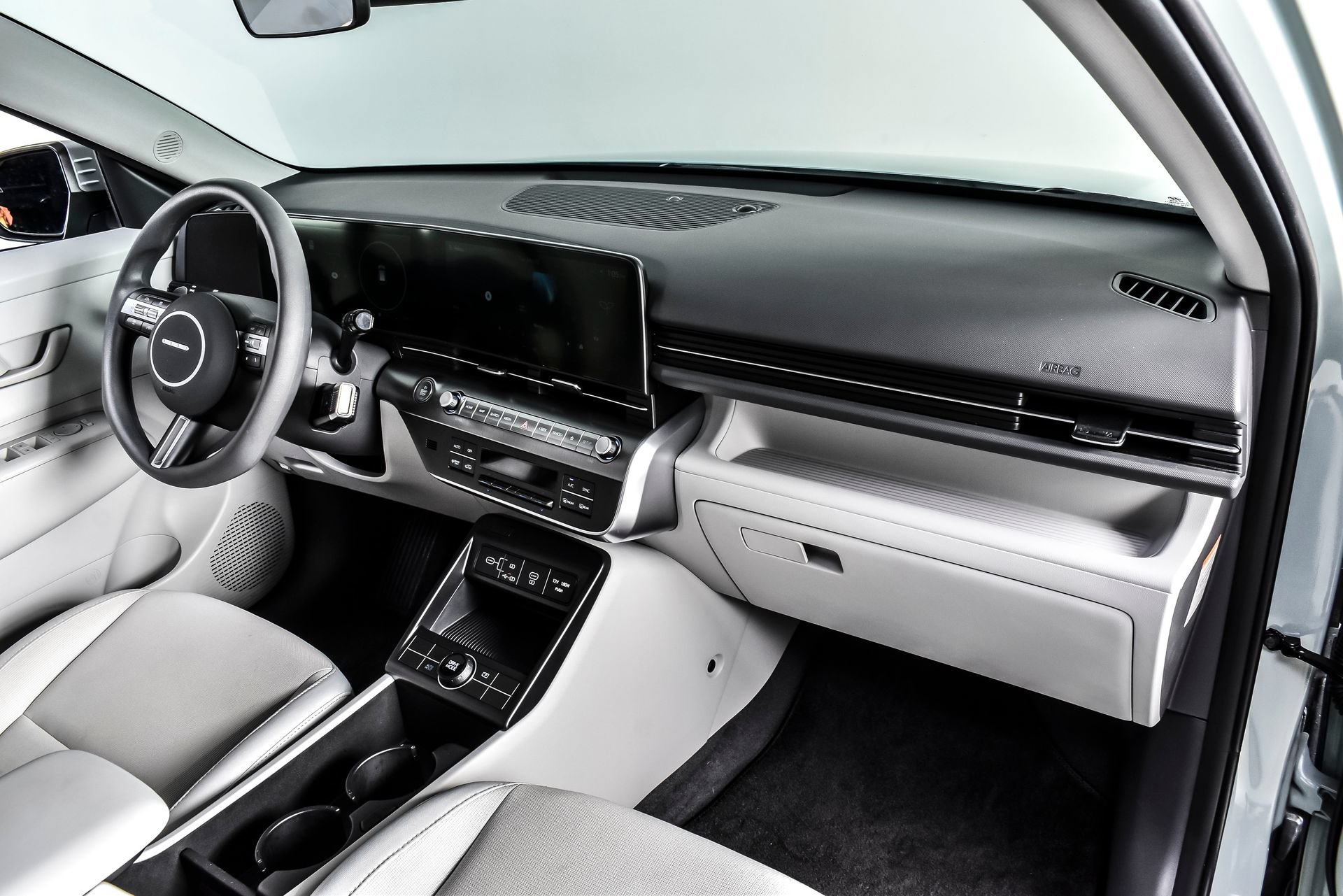 Used 2024 Hyundai Kona SE FWD image 22