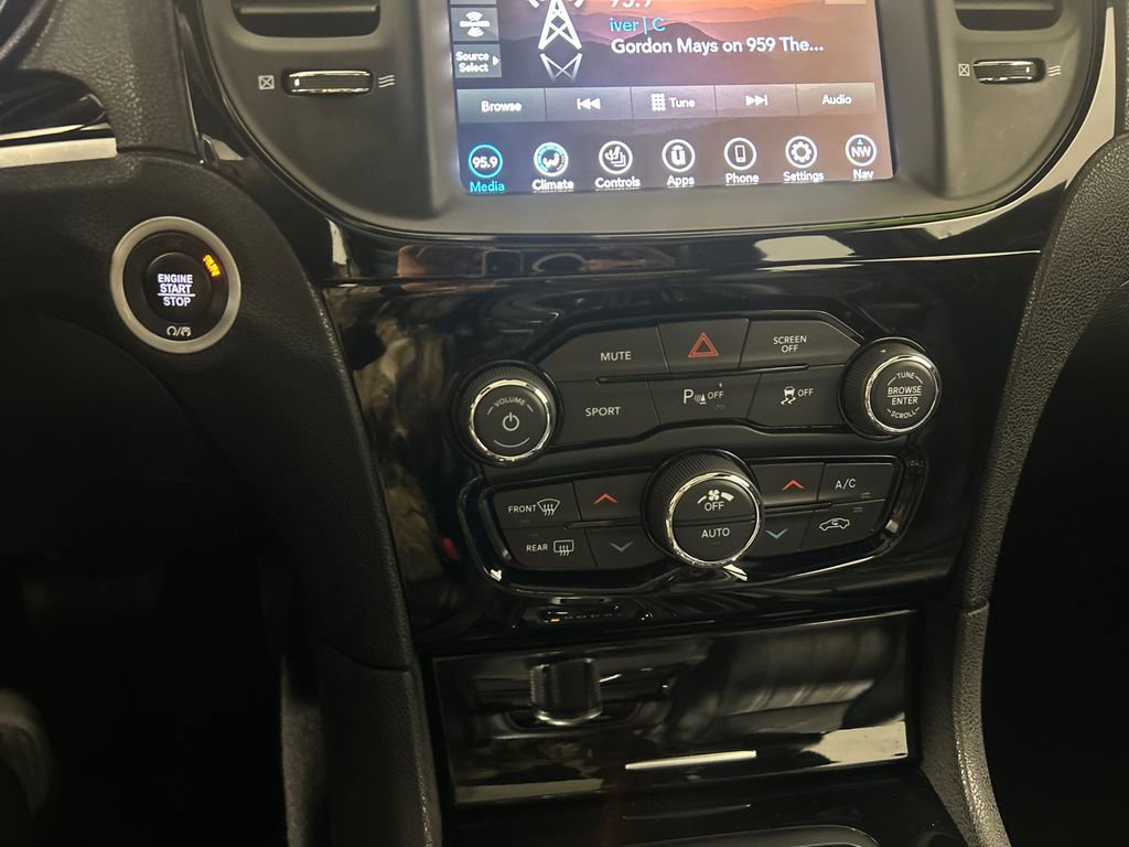Used 2023 Chrysler 300 S image 24