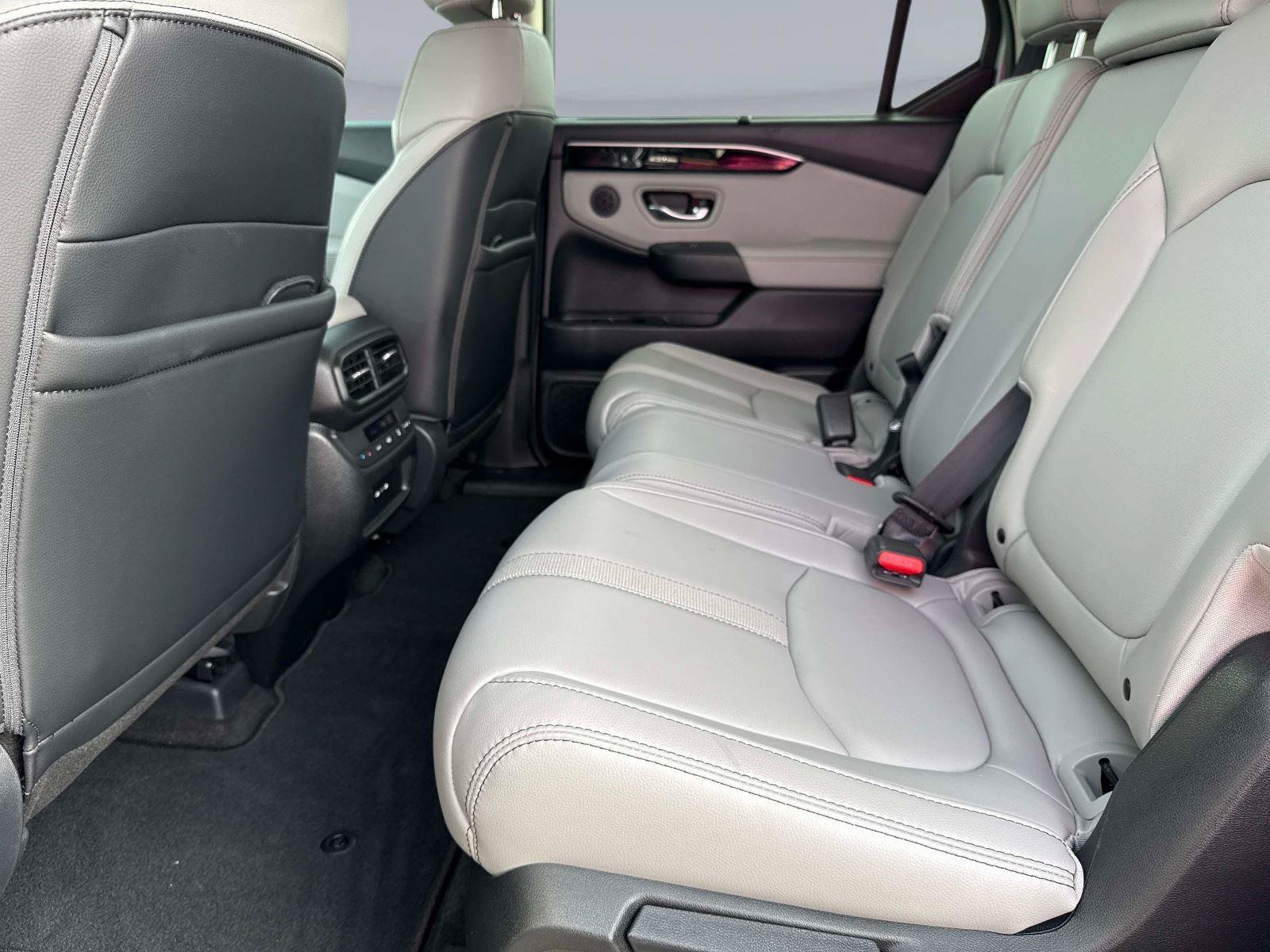 Certified 2024 Honda Pilot EX-L image 16