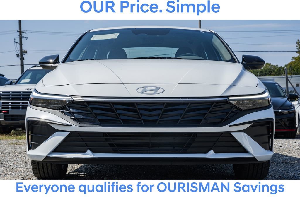 New 2025 Hyundai Elantra Sport image 2