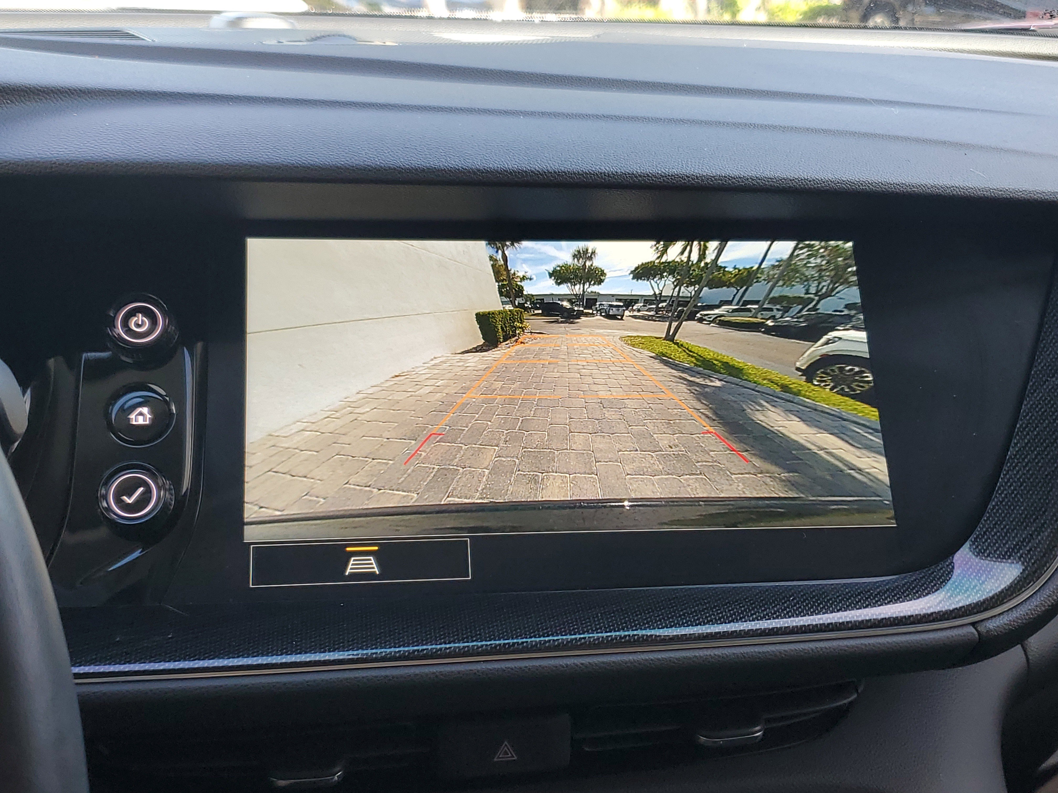 Used 2023 Buick Envision Essence w/ Sport Touring Package image 29