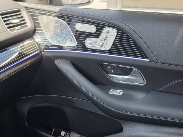 Certified 2025 Mercedes-Benz GLE 53 AMG 4MATIC image 19