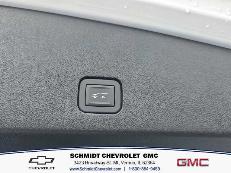 Used 2025 Cadillac XT6 Premium Luxury image 11