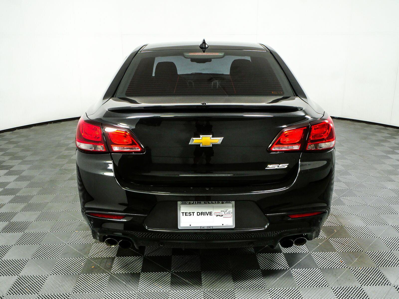 Used 2017 Chevrolet SS RWD image 28