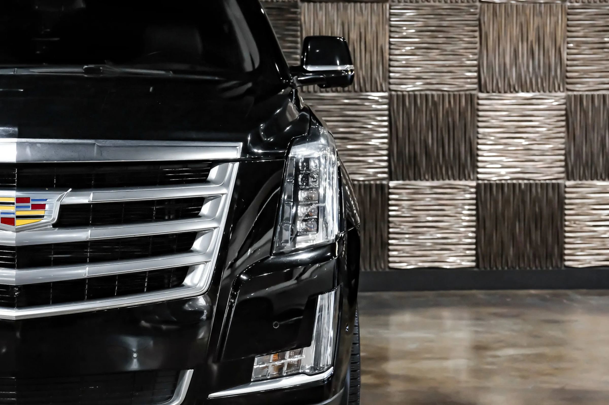 Used 2017 Cadillac Escalade ESV Luxury RWD image 57